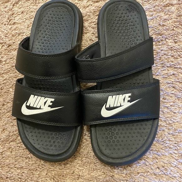 🌸Ladies Slides for Summer (Bundle of 5) all size 8 pre owned good condition - Picture 3 of 6